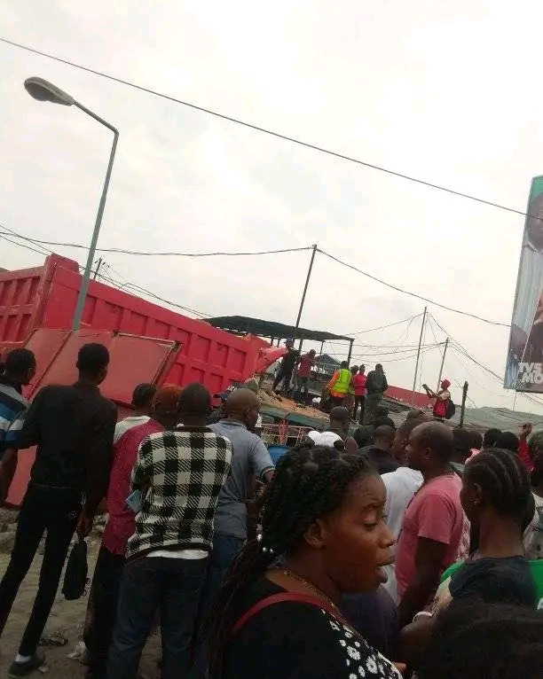 Urgent ! Kinshasa : un accident de circulation sur l'avenue poids lourds fait 7 morts.