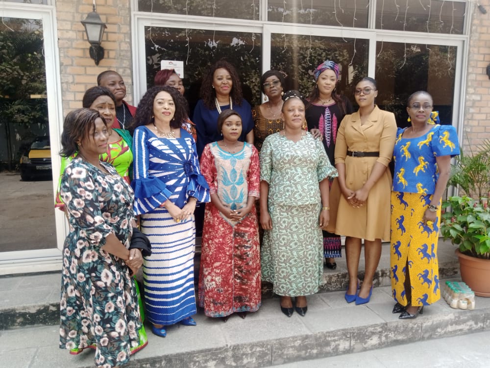 Kinshasa- semaine de la femme africaine : les femmes membres du RFUS ont ténu leur première journée de réflexion centrée sur la place de la femme congolaise.