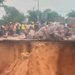 Kinshasa - les travaux de réhabilitation de la route Matadi ont débuté, ils prendront 10 jours, selon les ingénieurs.