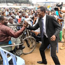 Kinshasa - les personnes vulnérables demandent au chef de l'État de nommer Eliezer Ntambwe Ministre des affaires sociales.