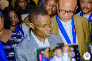Kinshasa- » Chaque fois que nous nous deplaçons c’est aussi pour redynamiser le parti car nous estimons qu’il n’y aura pas de changement sans l’Acr « . Eliezer Ntambwe.