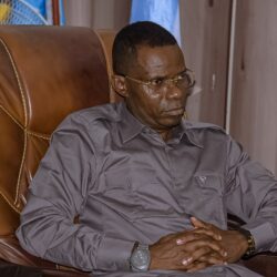 Kinshasa-justice: le député national Eliezer Ntambwe lance un Bureau National pour une Justice Populaire. Le souci est de recenser les victimes de mauvaises pratiques judiciaires et les remettre dans leurs droits.